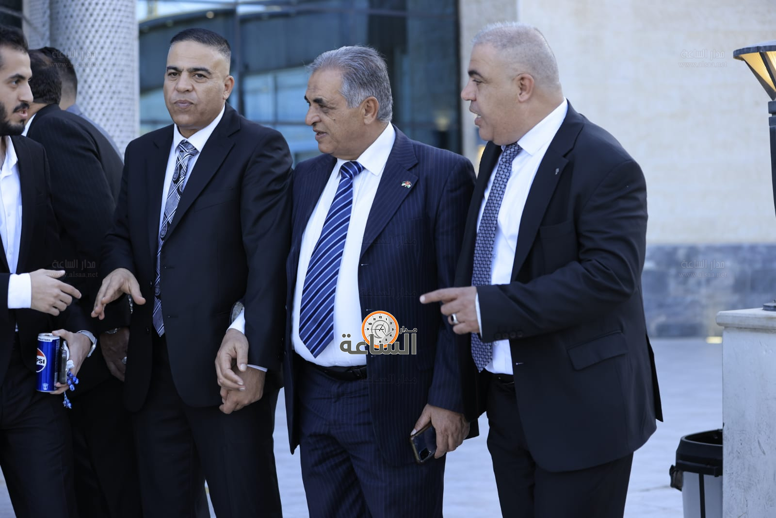 Madar Al-Saa Images 0.3138323352435364