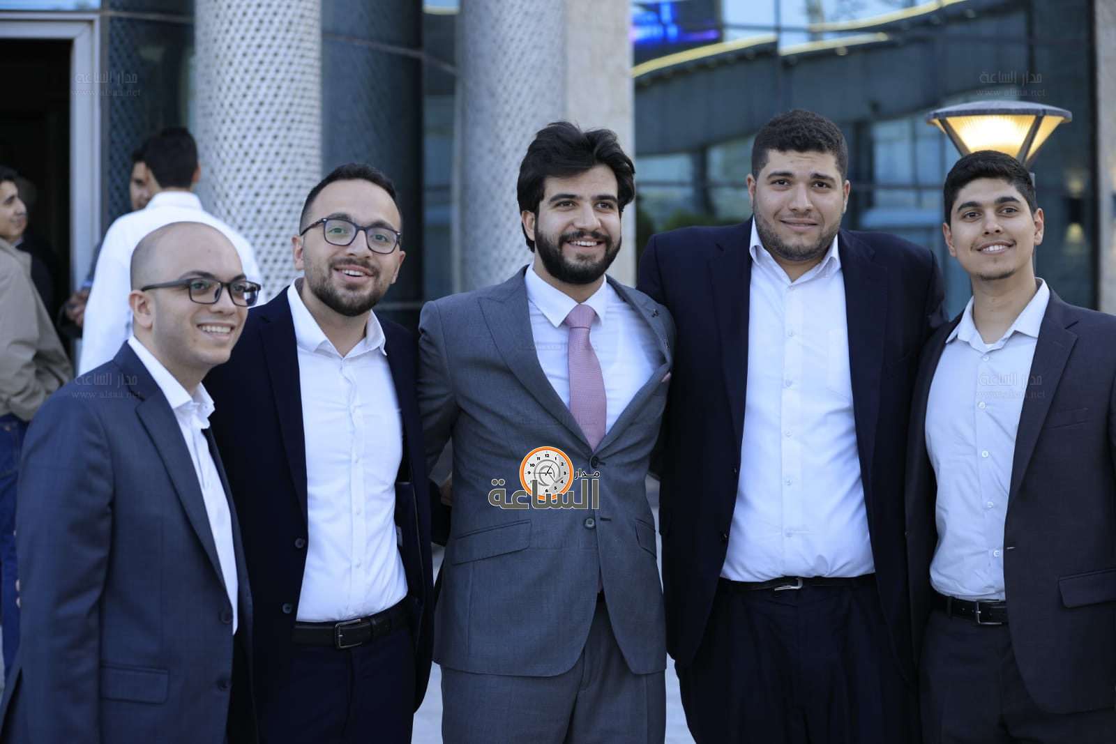 Madar Al-Saa Images 0.3425659418914242