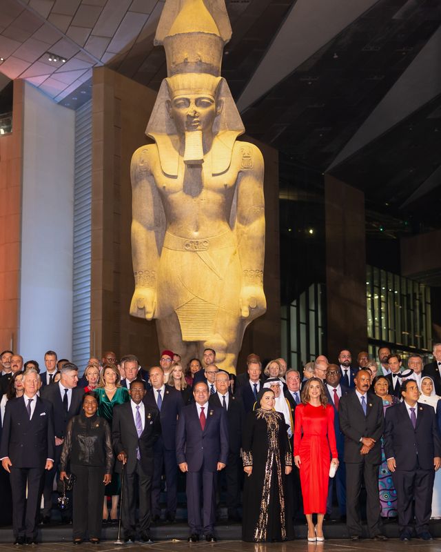 Madar Al-Saa Images 0.33572288131961736