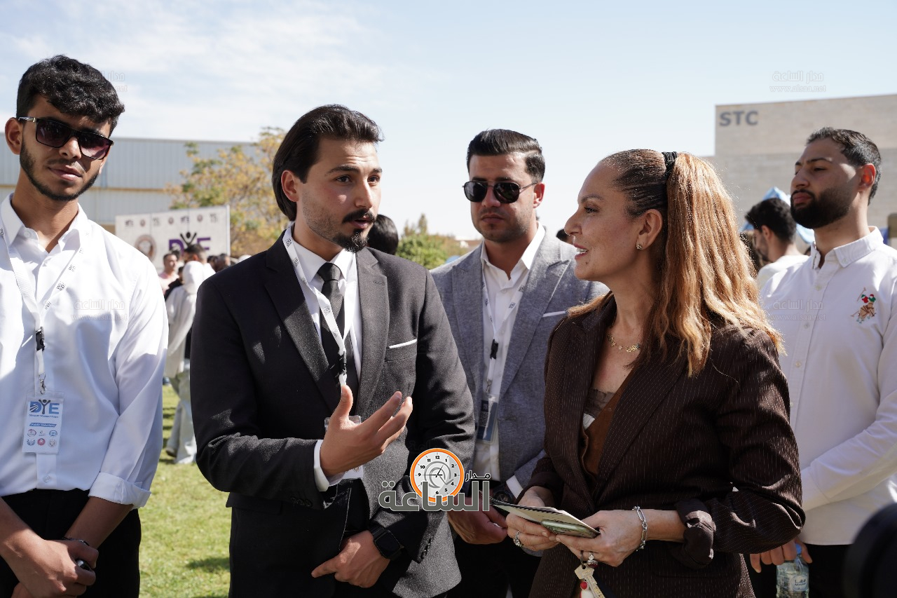 Madar Al-Saa Images 0.7135922293323942