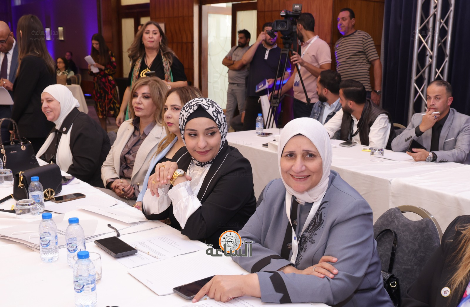 Madar Al-Saa Images 0.020487757857408417