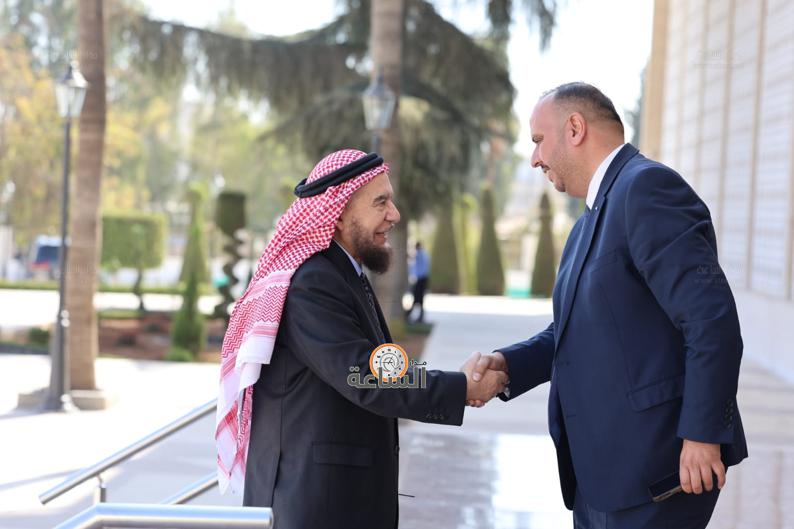 Madar Al-Saa Images 0.9608452916167918