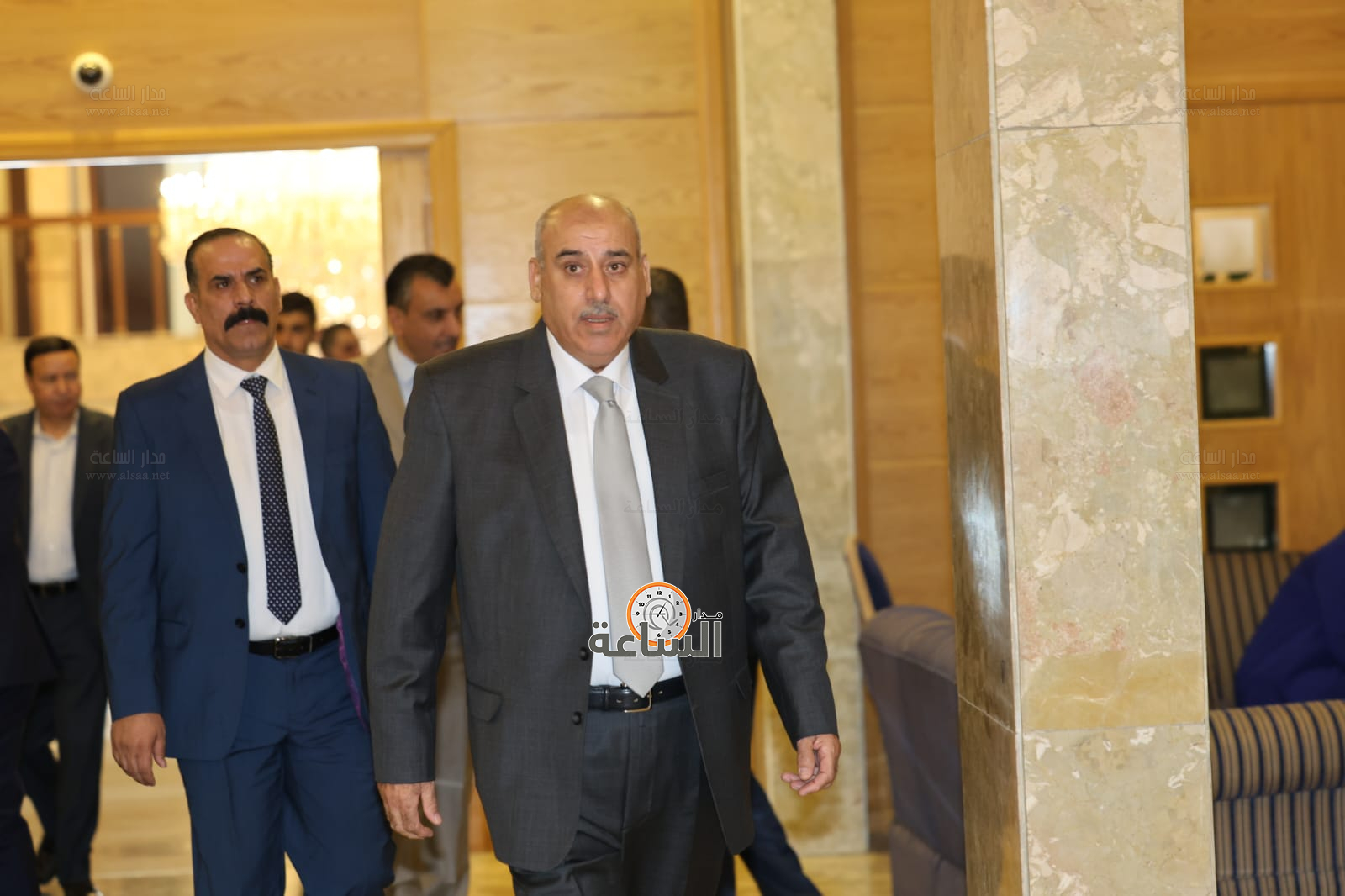 Madar Al-Saa Images 0.560304081172269