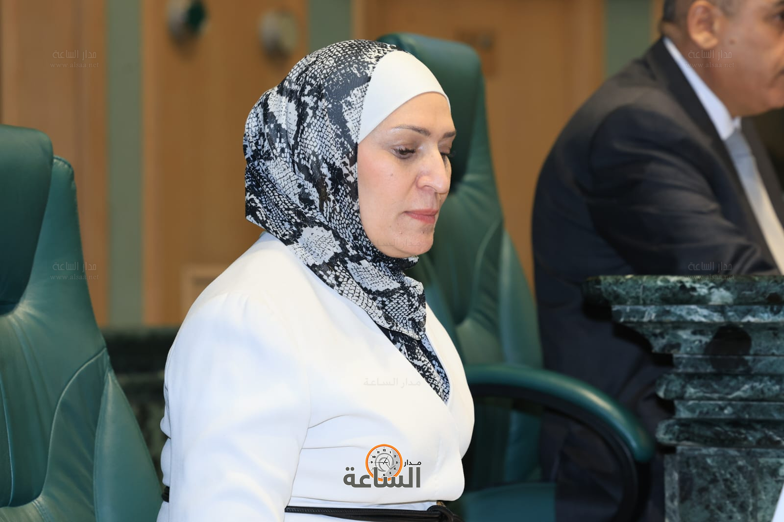 Madar Al-Saa Images 0.813200680013497