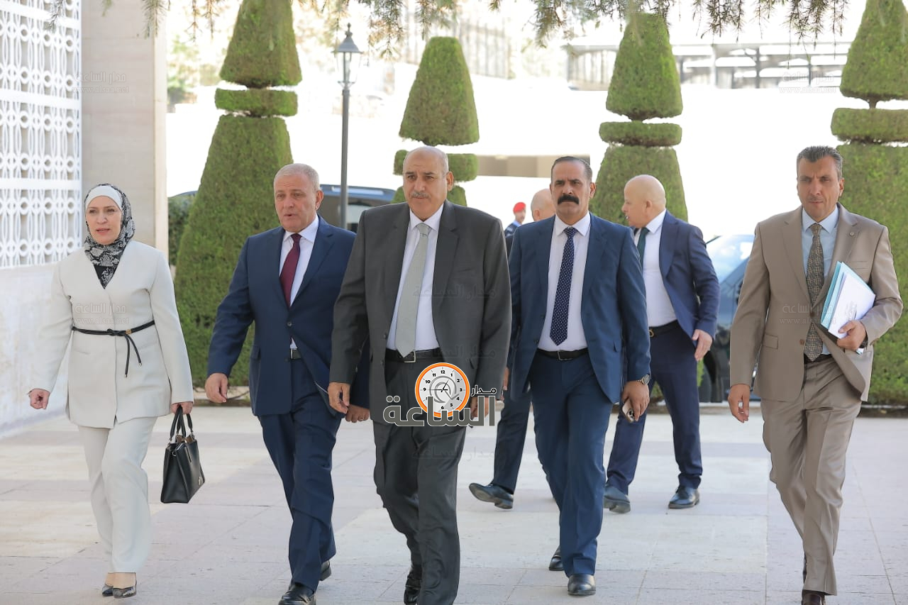 Madar Al-Saa Images 0.16135751322318836