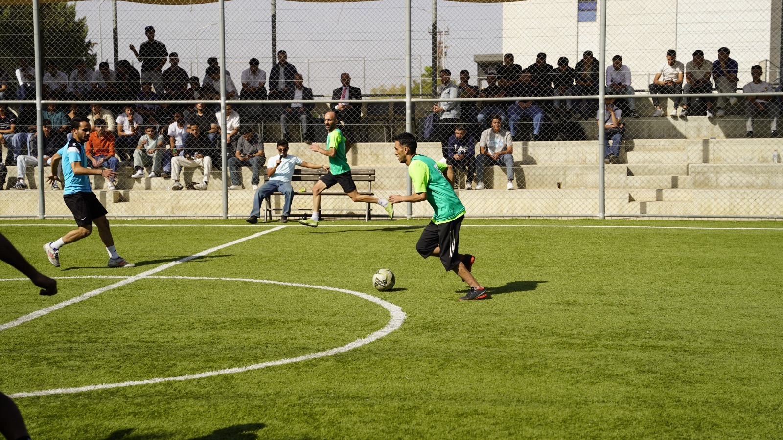 Madar Al-Saa Images 0.4466429213908112