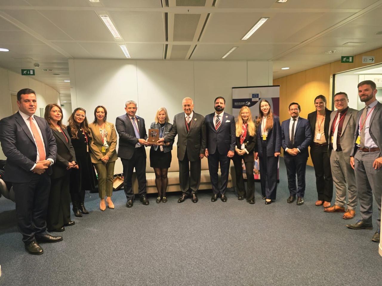 Madar Al-Saa Images 0.5093989475862708