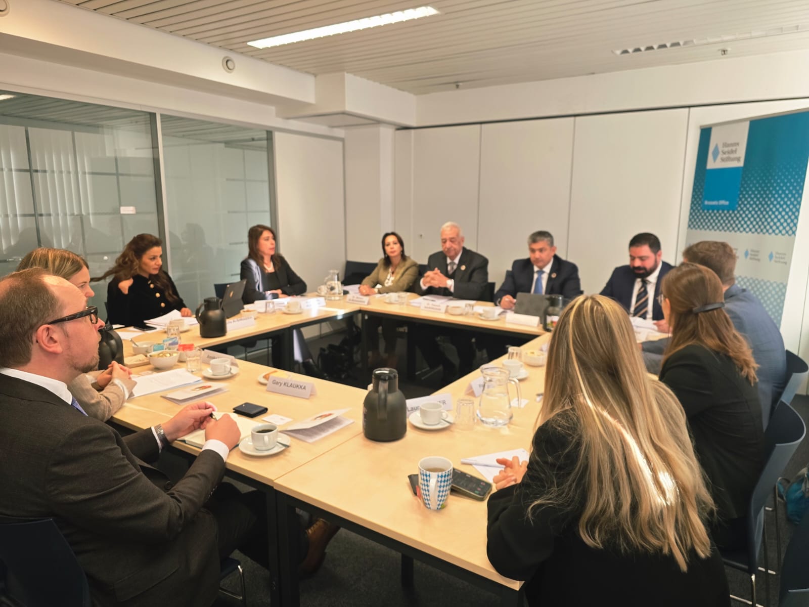 Madar Al-Saa Images 0.9865614943608283