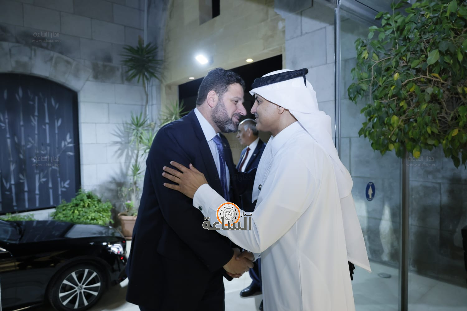 Madar Al-Saa Images 0.3608923321665469