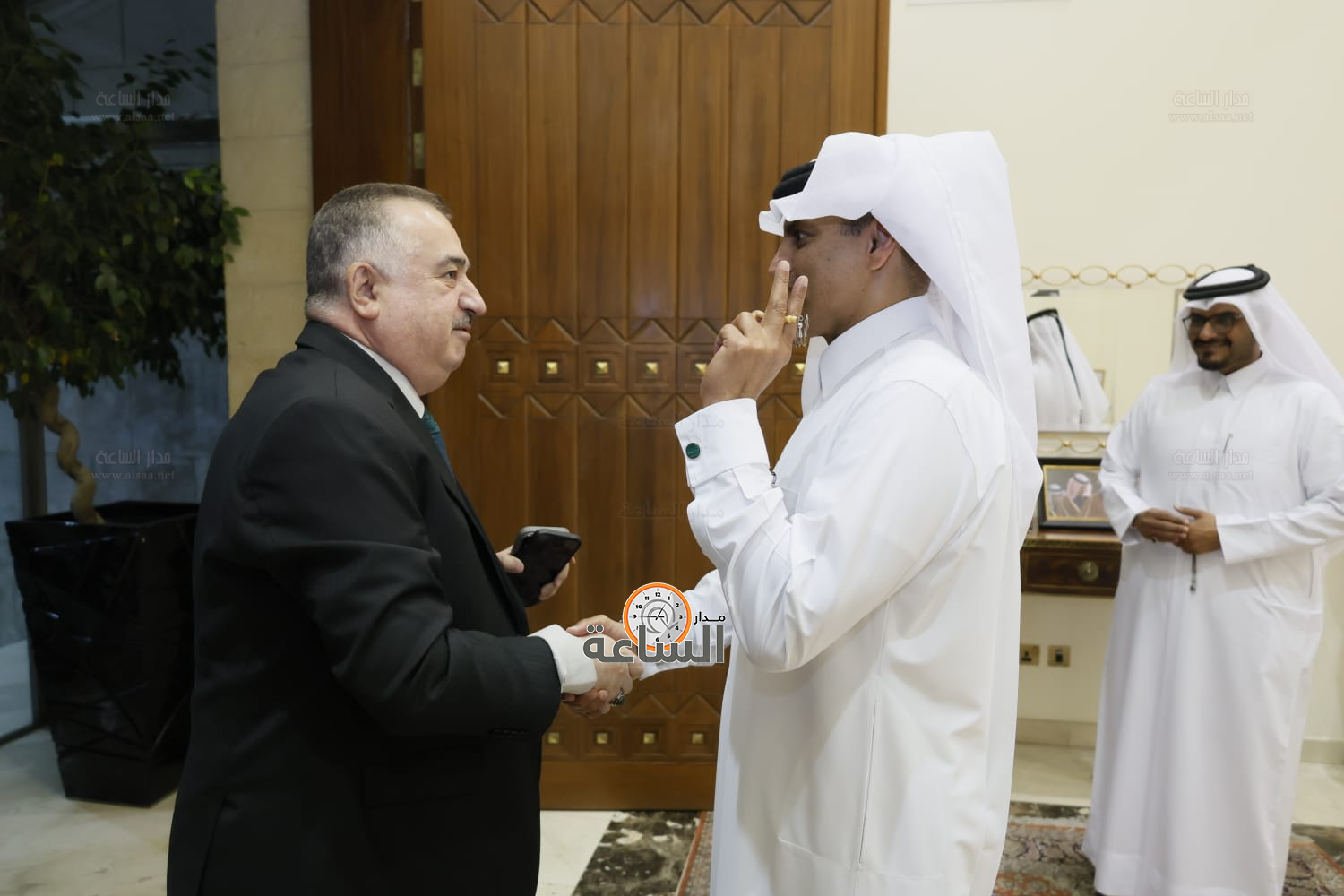 Madar Al-Saa Images 0.45936148689630807