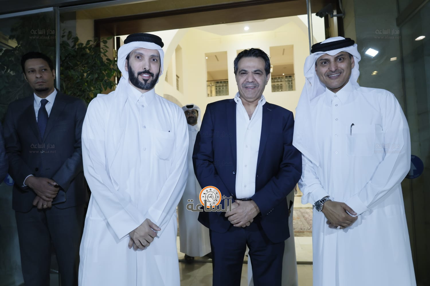 Madar Al-Saa Images 0.9564423232135708