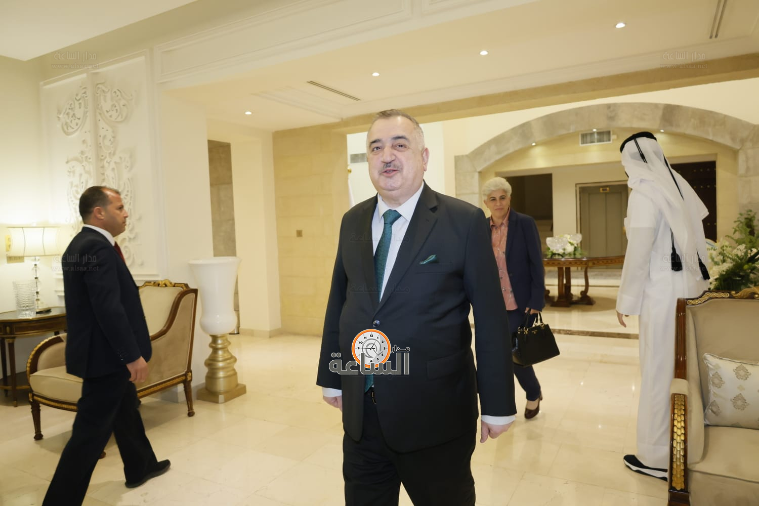 Madar Al-Saa Images 0.17768126837843623