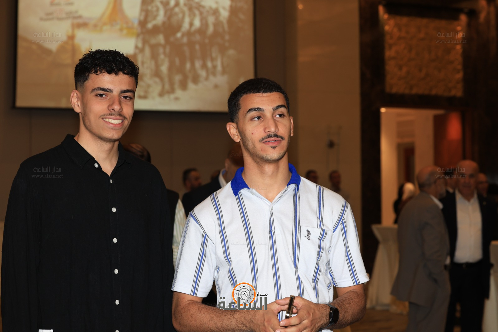 Madar Al-Saa Images 0.3587860905824707