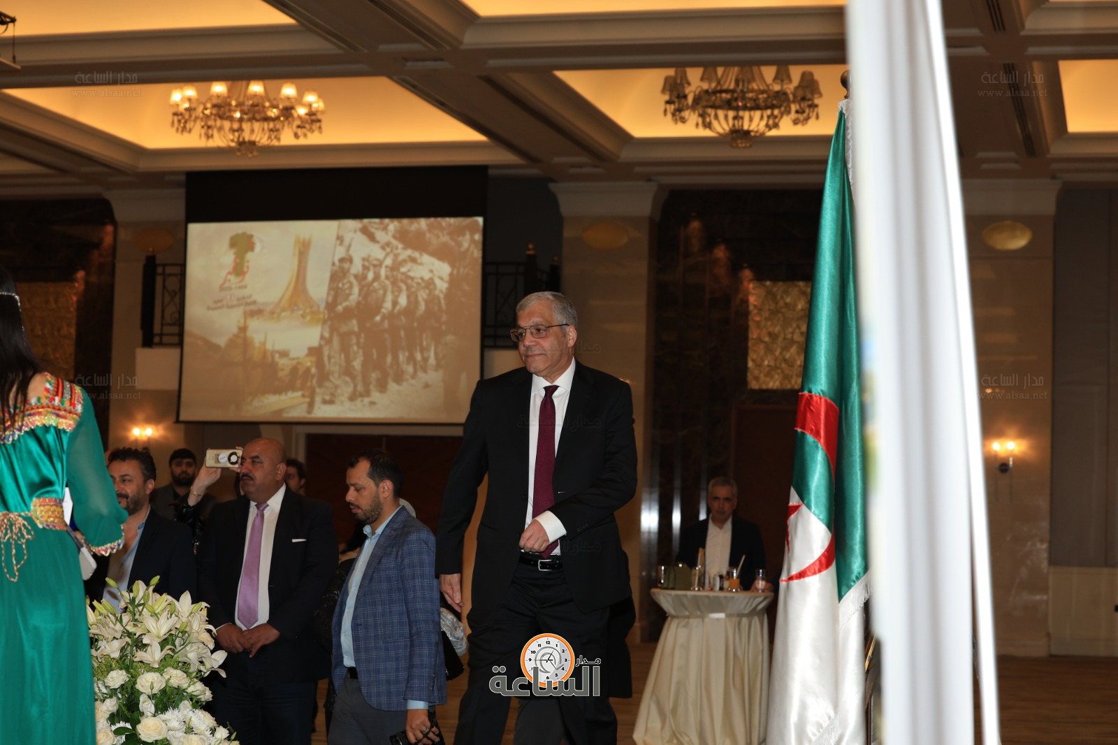 Madar Al-Saa Images 0.5023082038960704