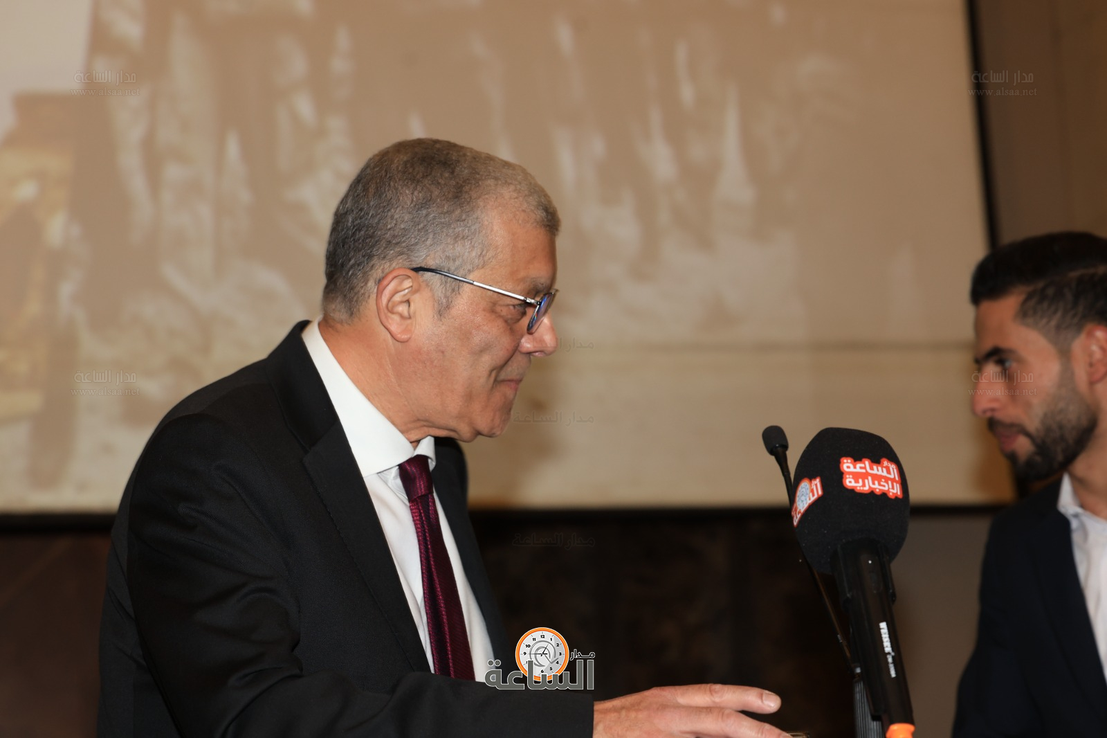 Madar Al-Saa Images 0.8456900368318148