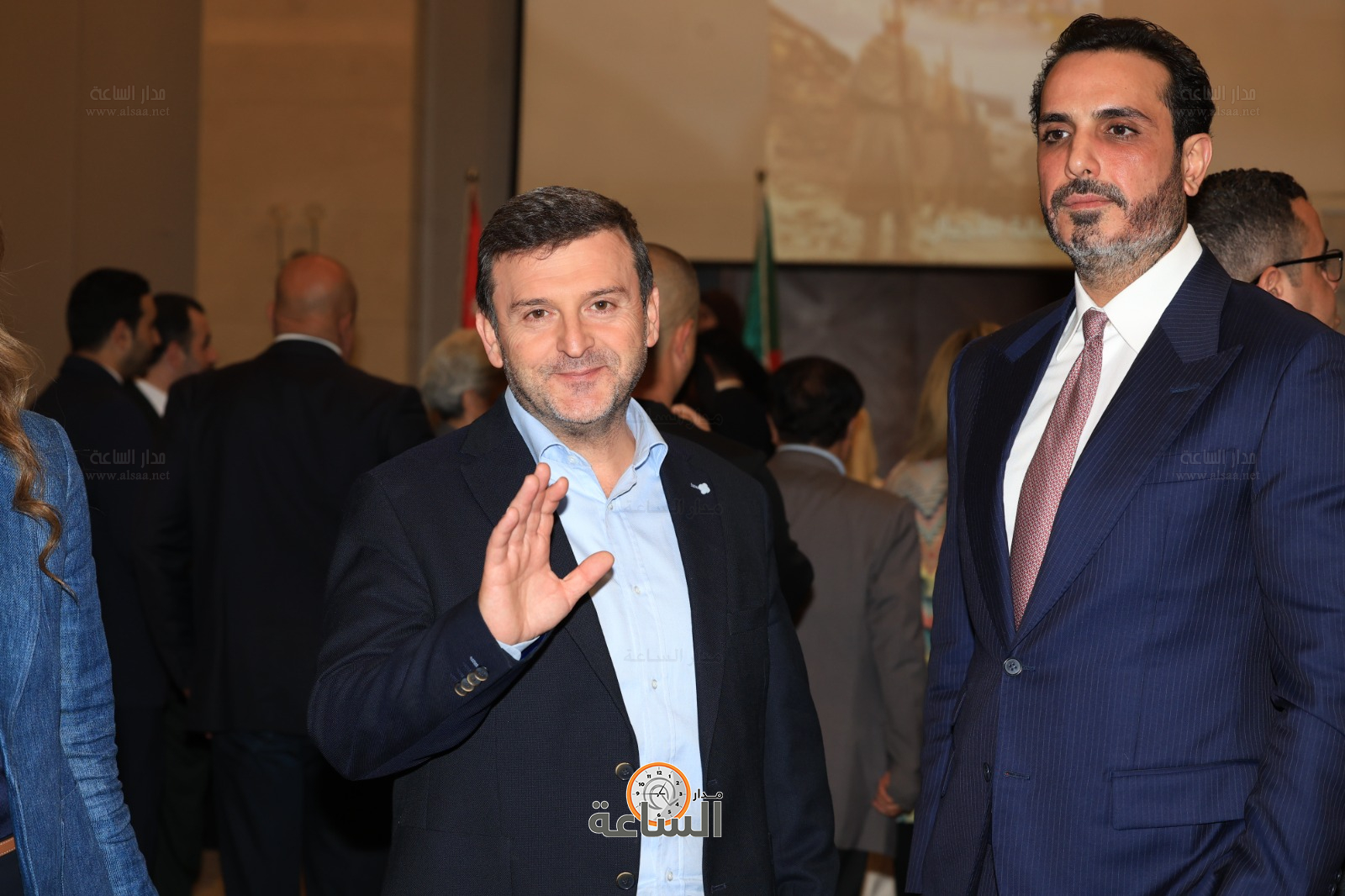 Madar Al-Saa Images 0.5081315611628521