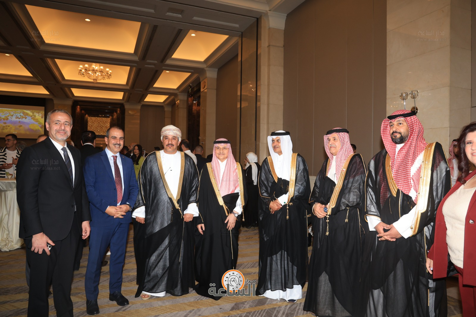 Madar Al-Saa Images 0.9104716183325335