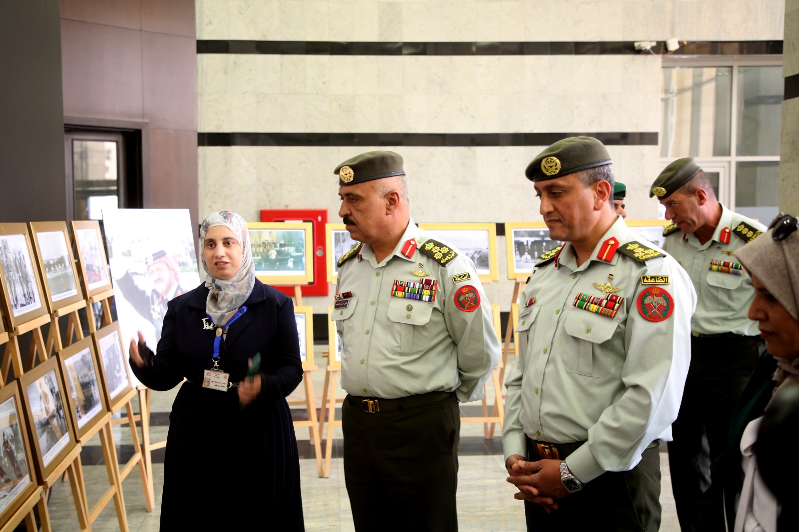 Madar Al-Saa Images 0.4045179377588214