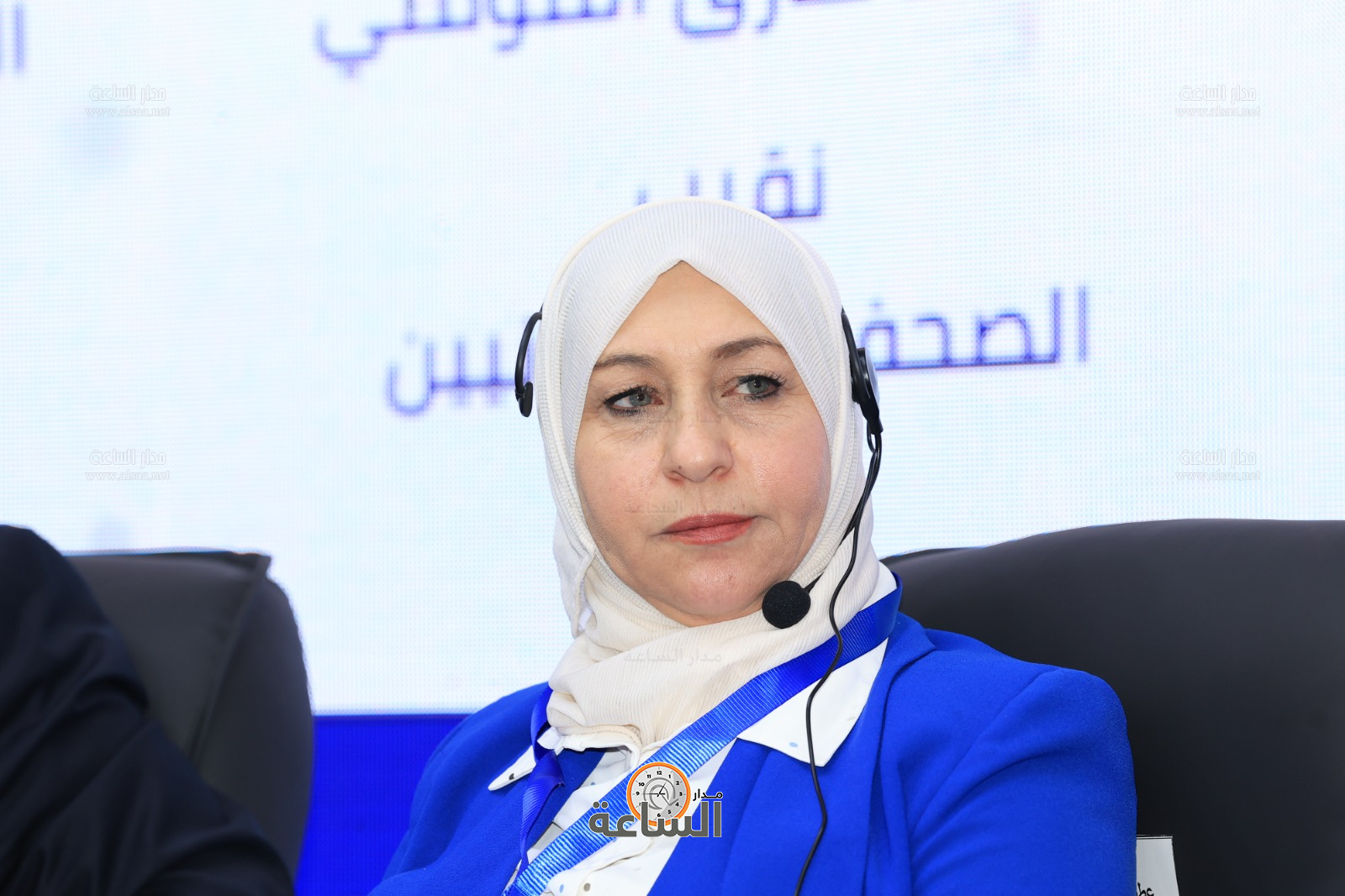 Madar Al-Saa Images 0.22088566729566228