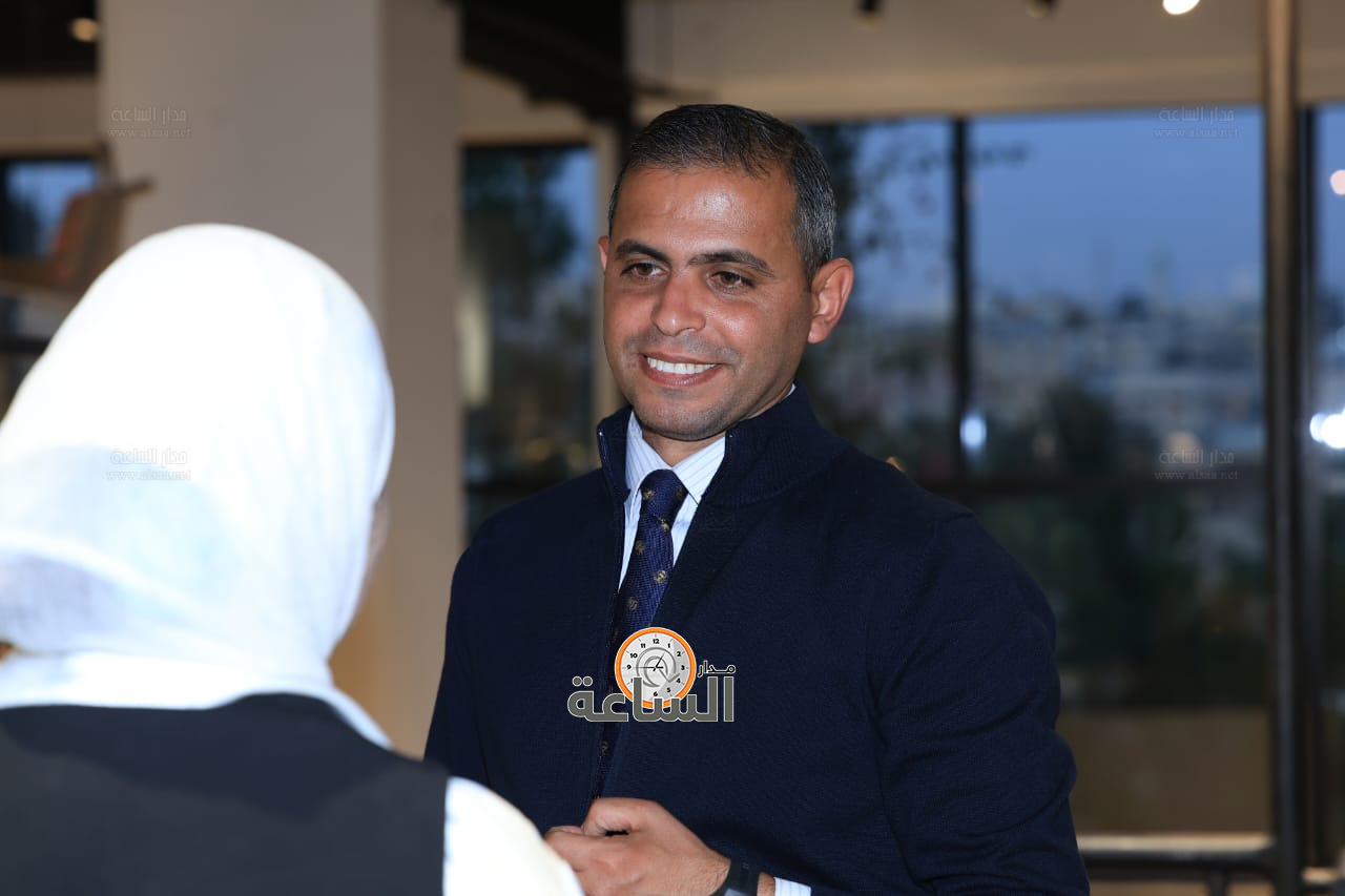 Madar Al-Saa Images 0.9524589698416392