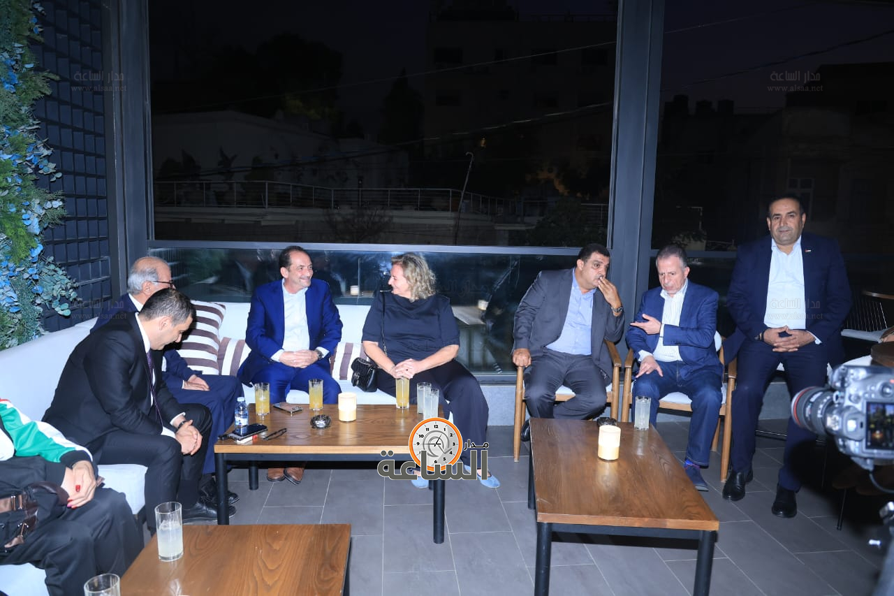 Madar Al-Saa Images 0.21347129193346315