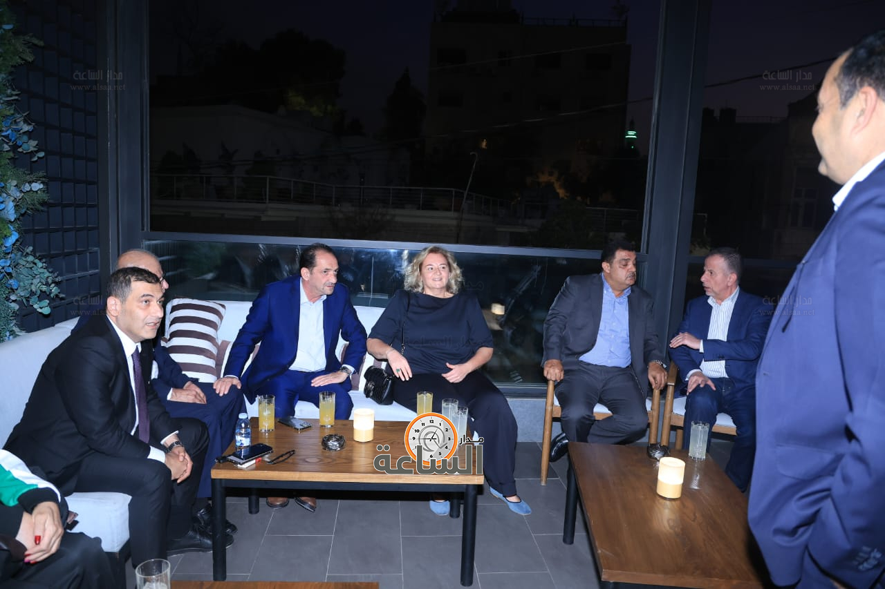 Madar Al-Saa Images 0.4261613126562188