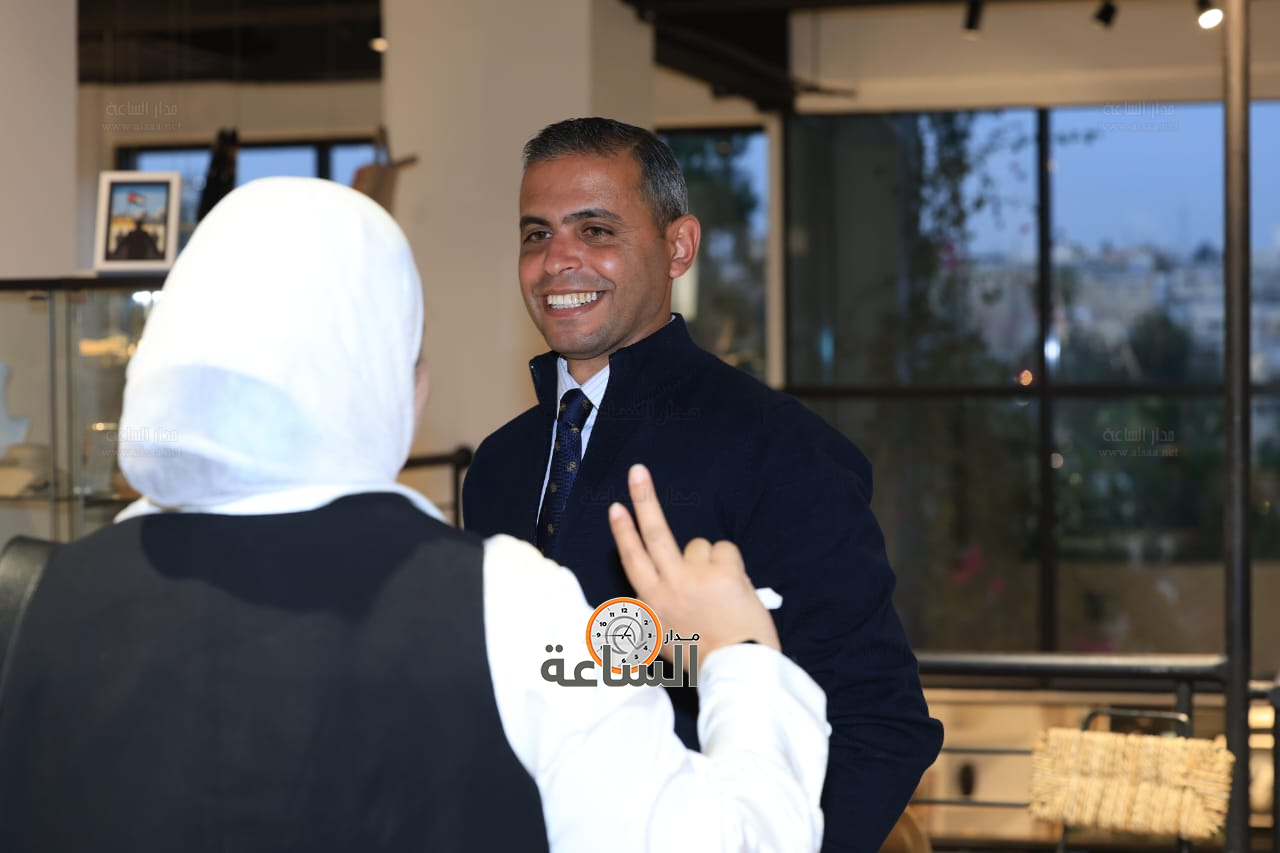 Madar Al-Saa Images 0.6721523255602462