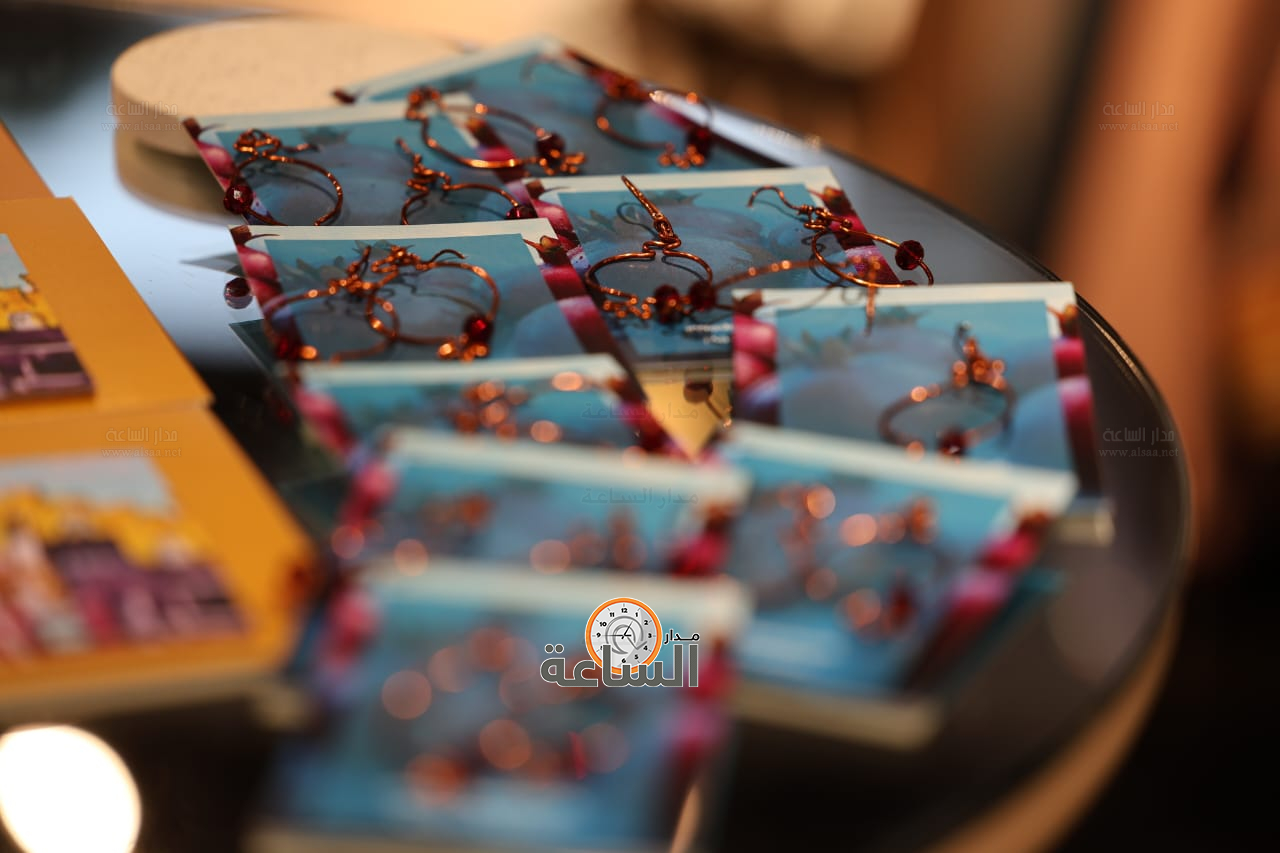 Madar Al-Saa Images 0.9965938004999688