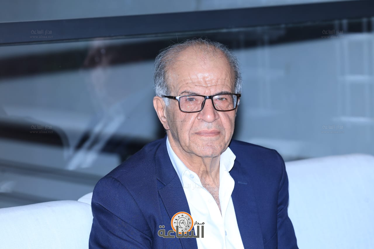 Madar Al-Saa Images 0.165607524494629