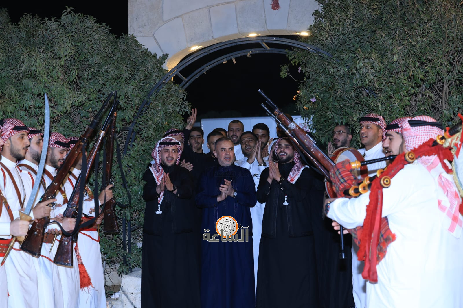 Madar Al-Saa Images 0.49122309226326943