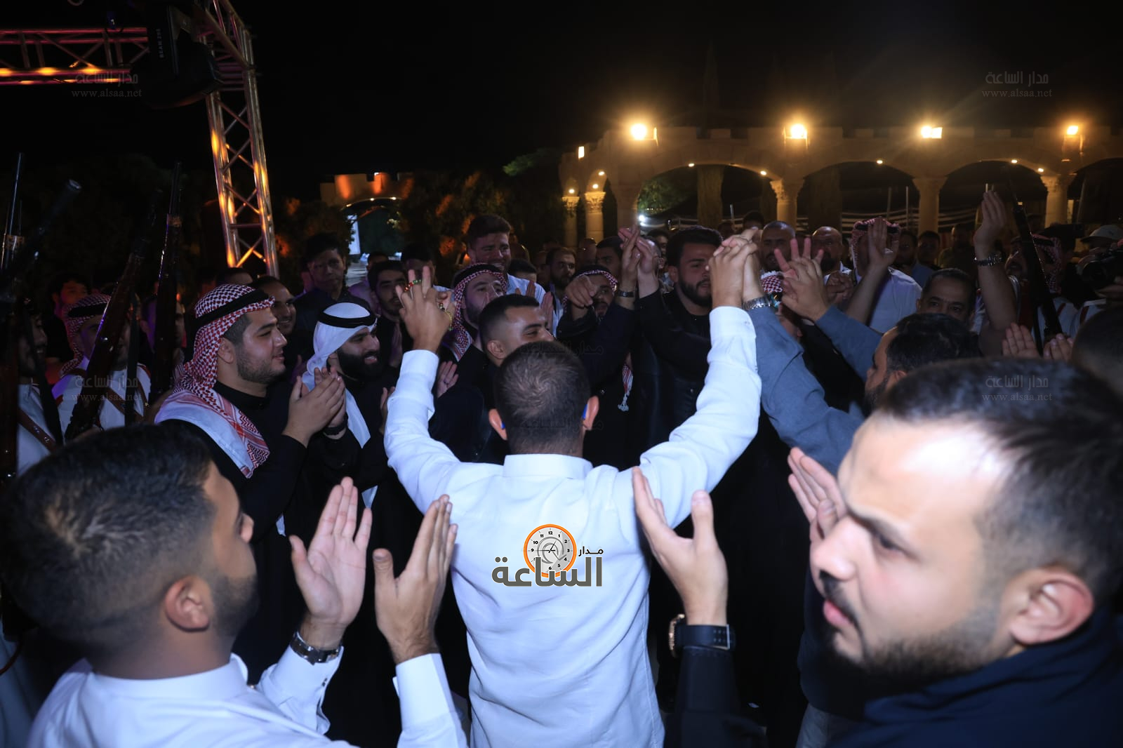 Madar Al-Saa Images 0.5403420323812312