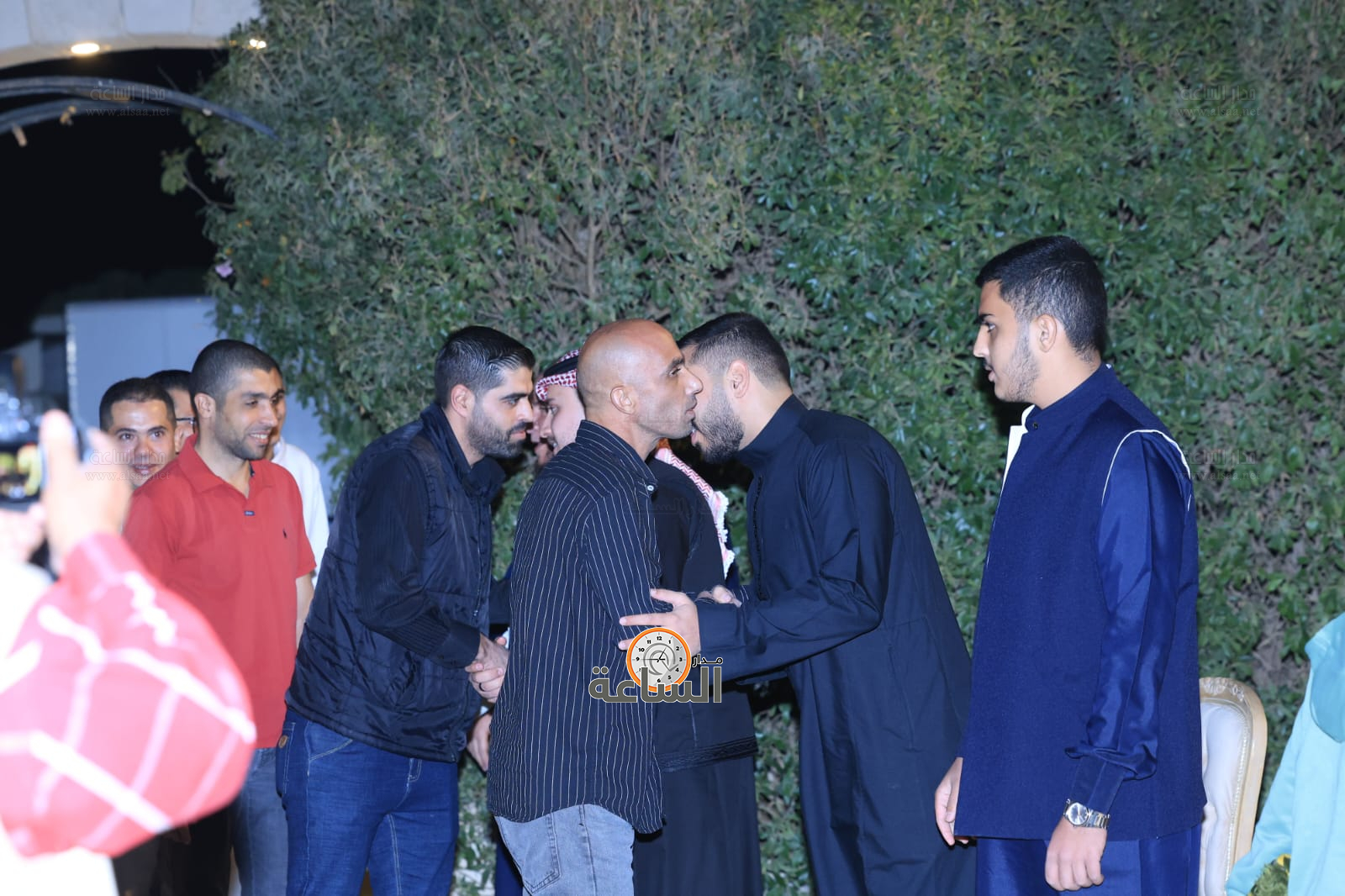 Madar Al-Saa Images 0.2705473880590771