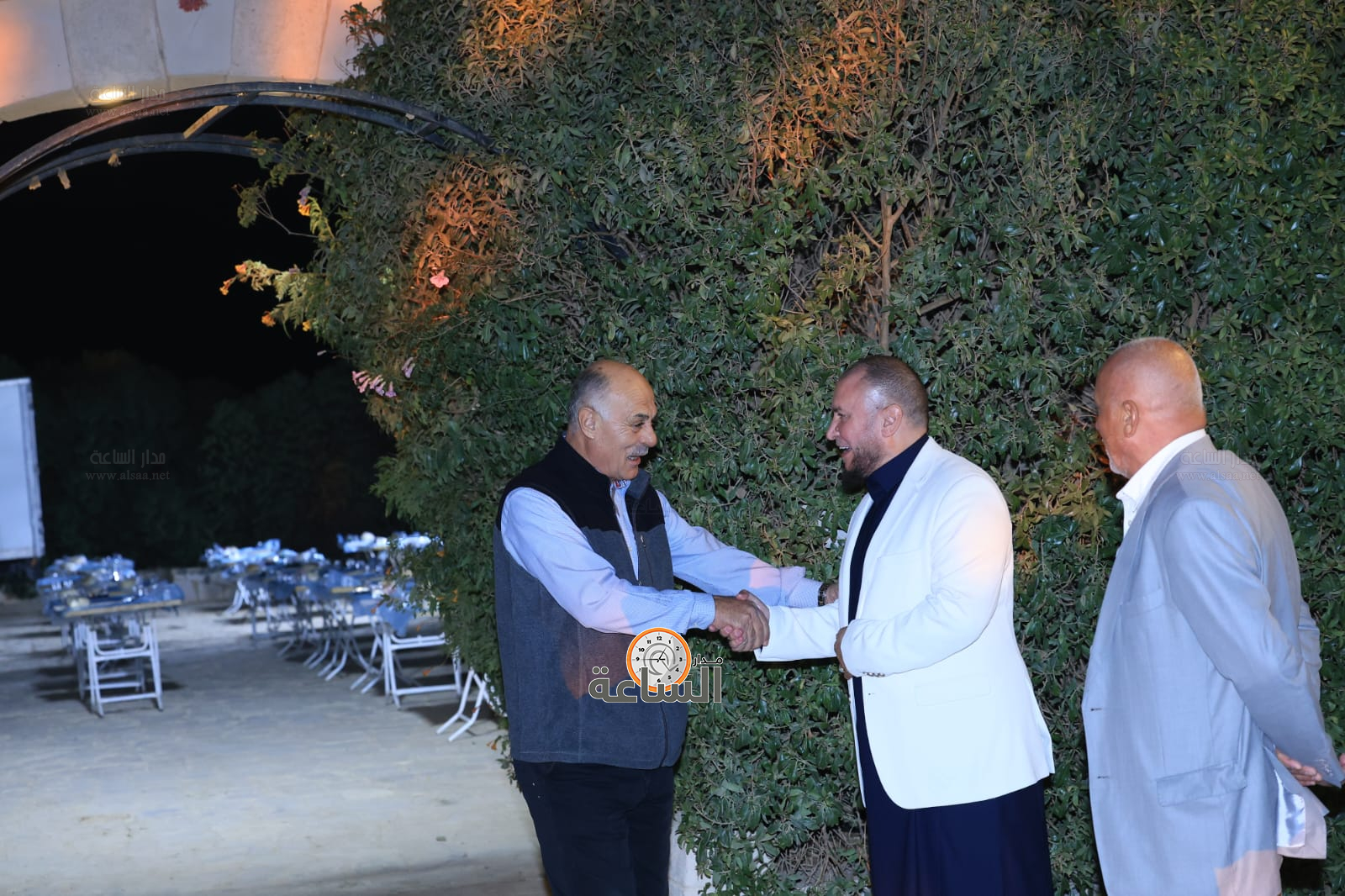 Madar Al-Saa Images 0.4254685832488879