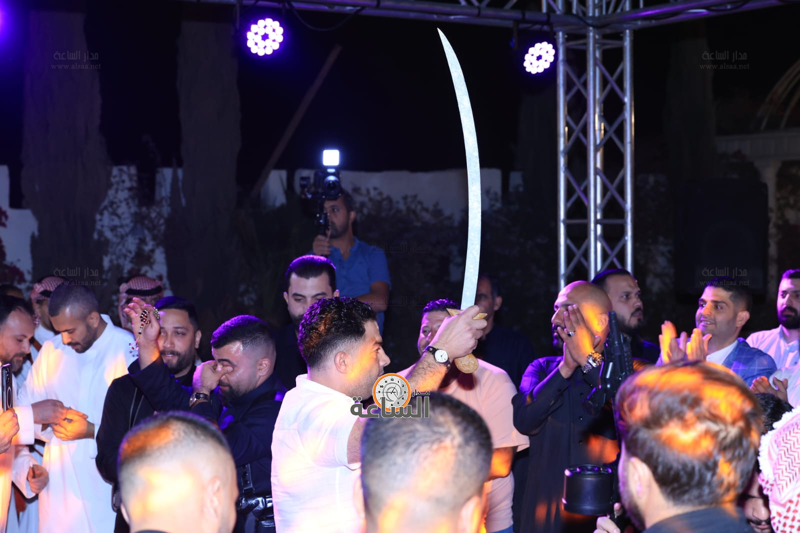 Madar Al-Saa Images 0.14485840182523302