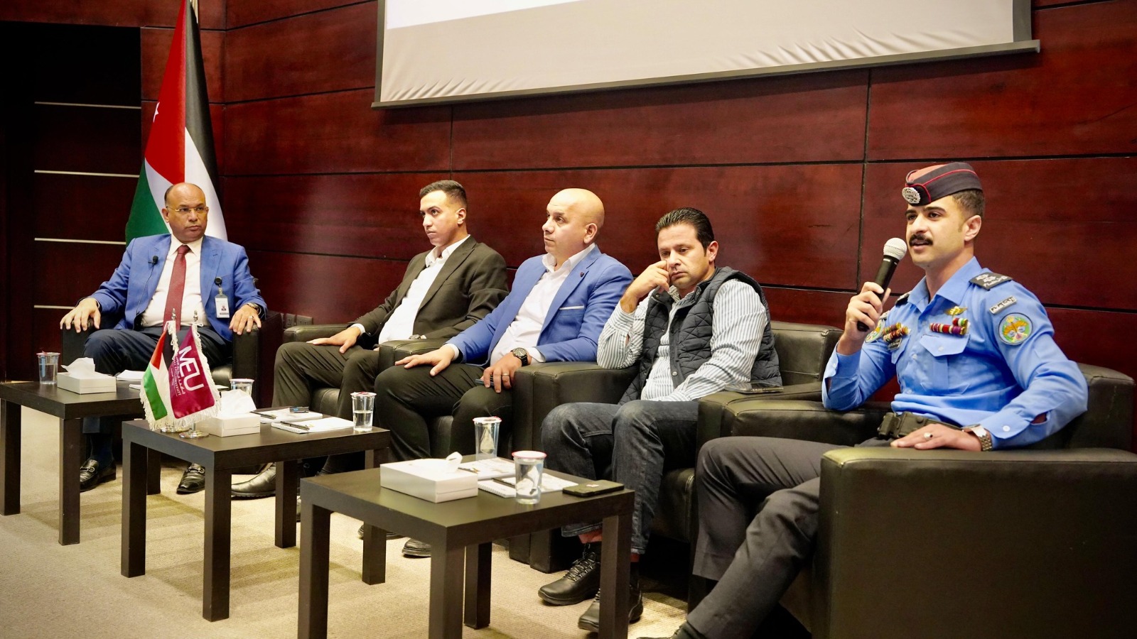 Madar Al-Saa Images 0.6674474663610925