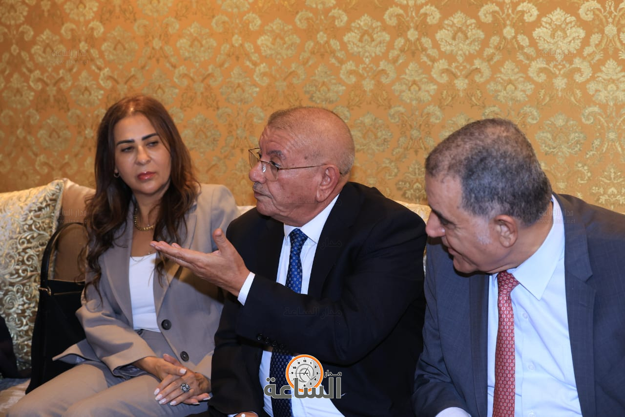 Madar Al-Saa Images 0.13184748065576501