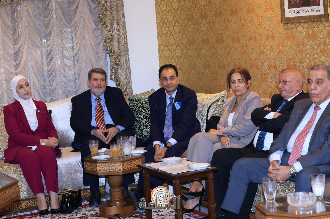 Madar Al-Saa Images 0.330210216980101