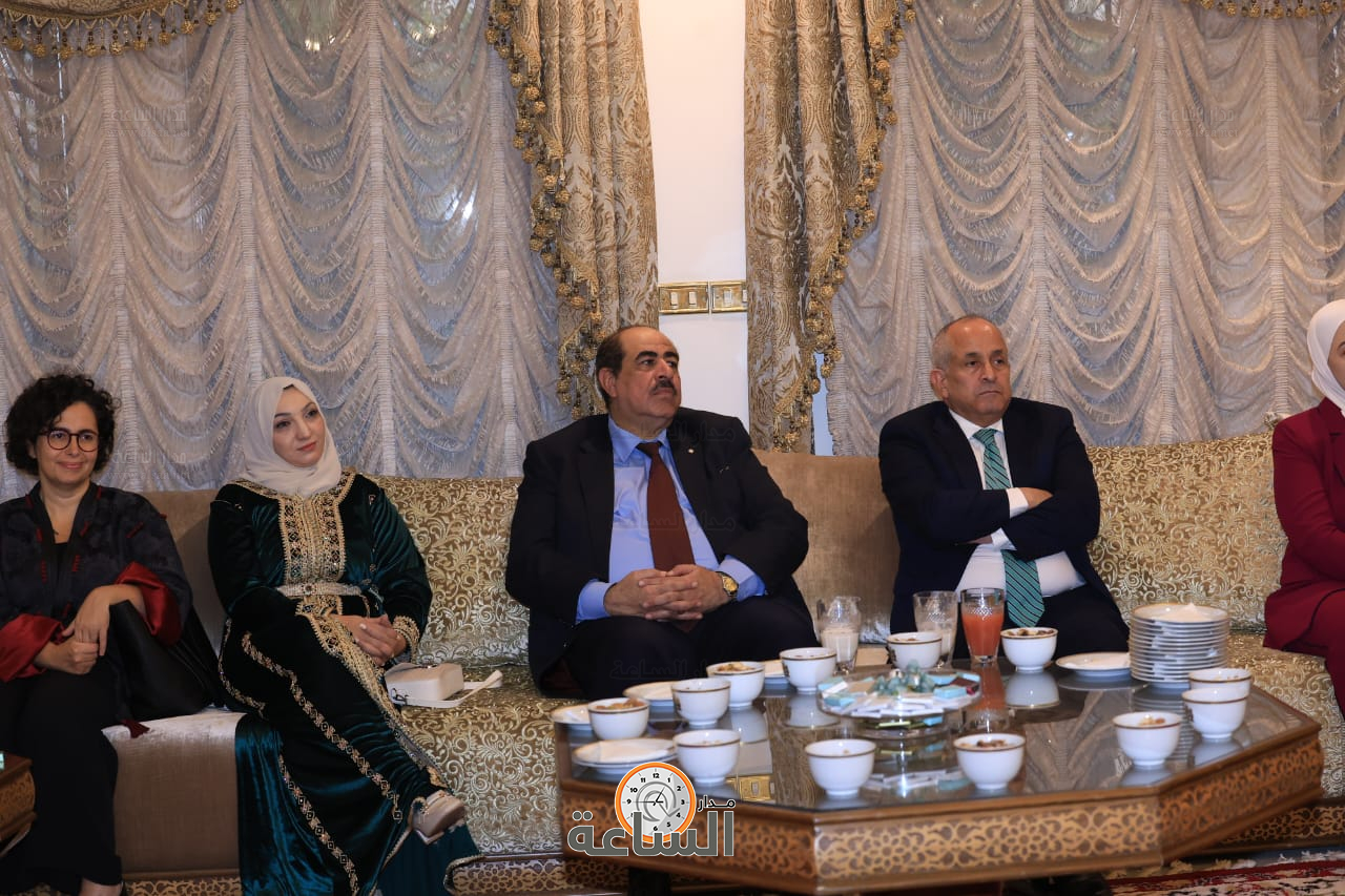 Madar Al-Saa Images 0.21549938180219375