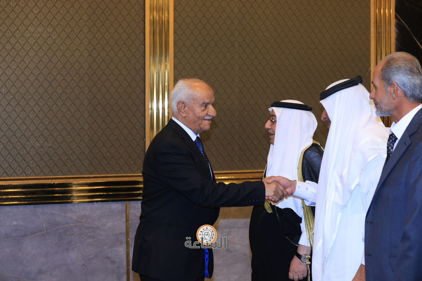 Madar Al-Saa Images 0.1129996430294189