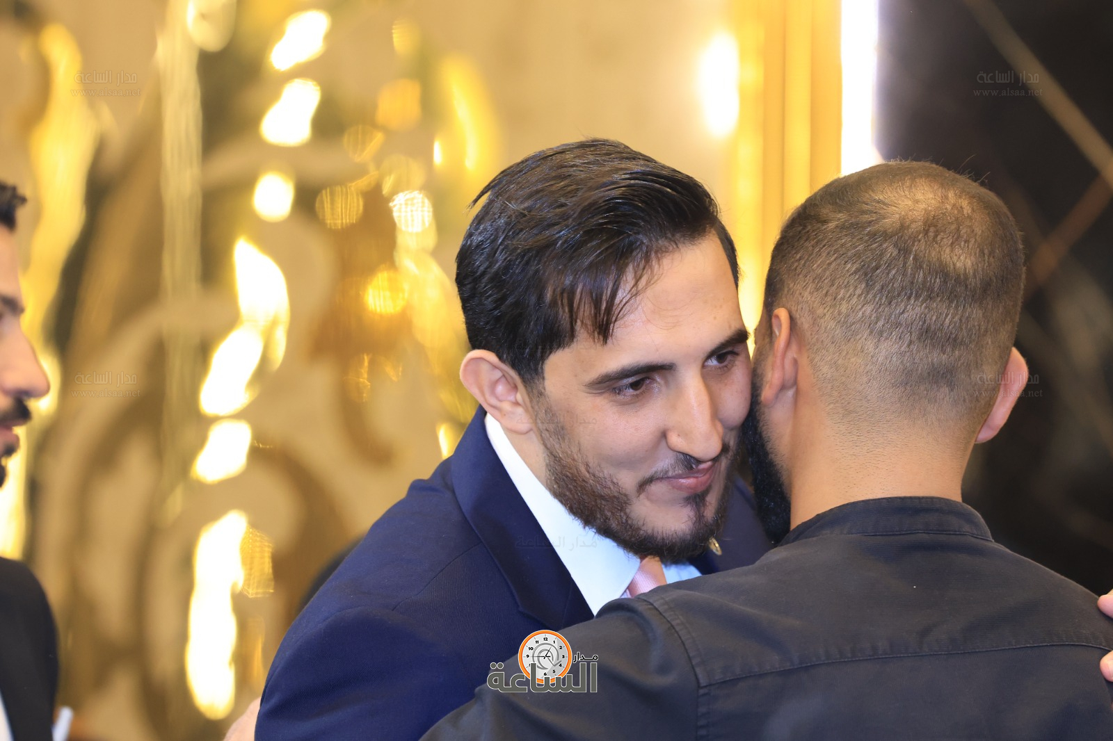 Madar Al-Saa Images 0.4499565916264634