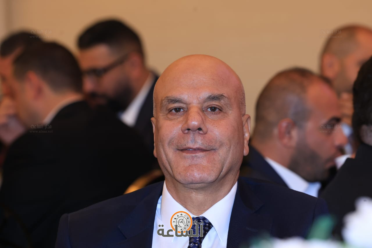 Madar Al-Saa Images 0.3007829655197567