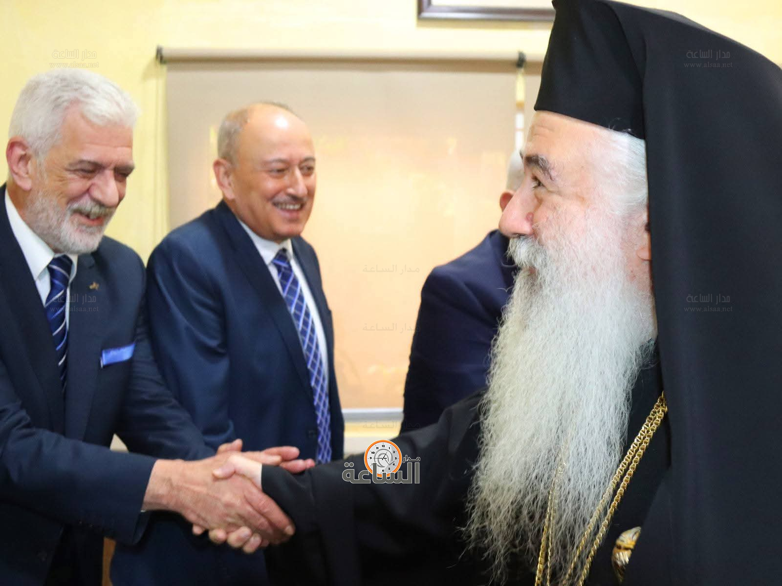 Madar Al-Saa Images 0.7026544705667122