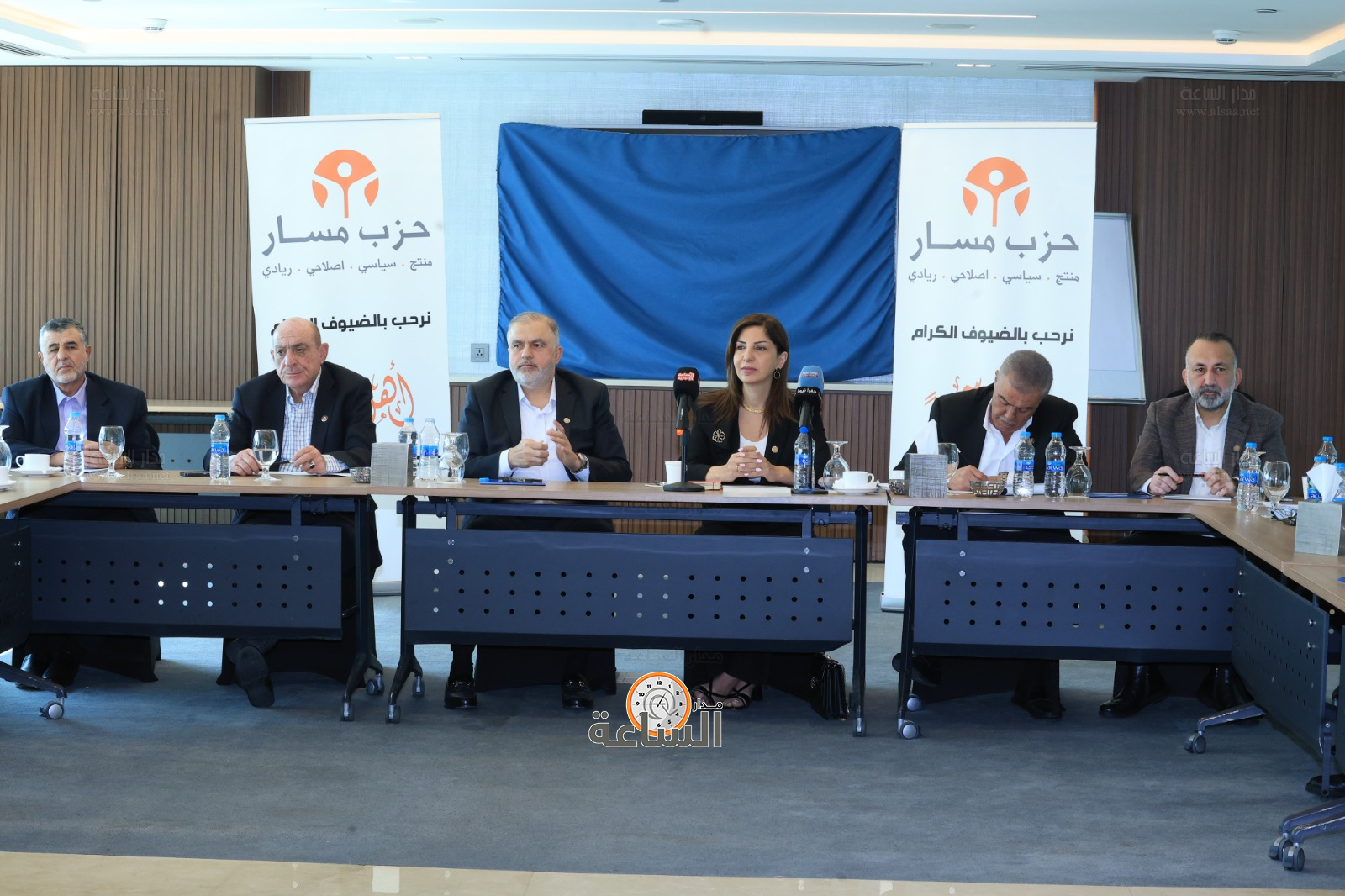 Madar Al-Saa Images 0.7162370248421835