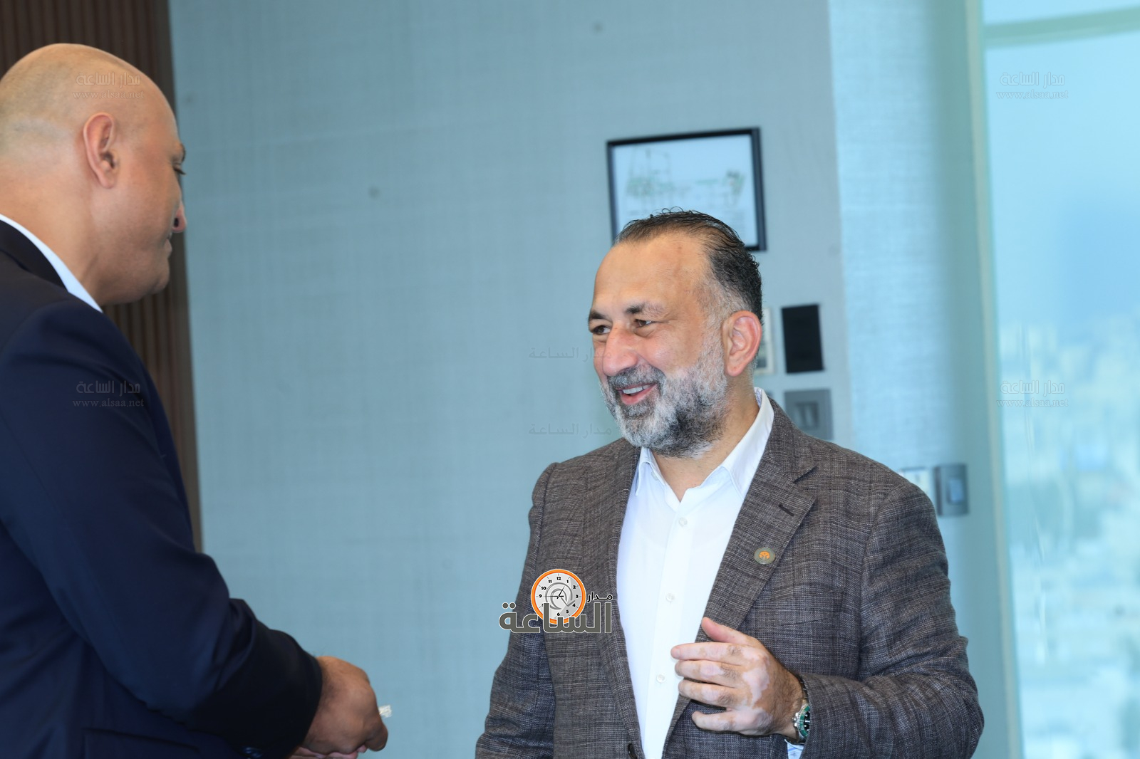 Madar Al-Saa Images 0.9391819091611753