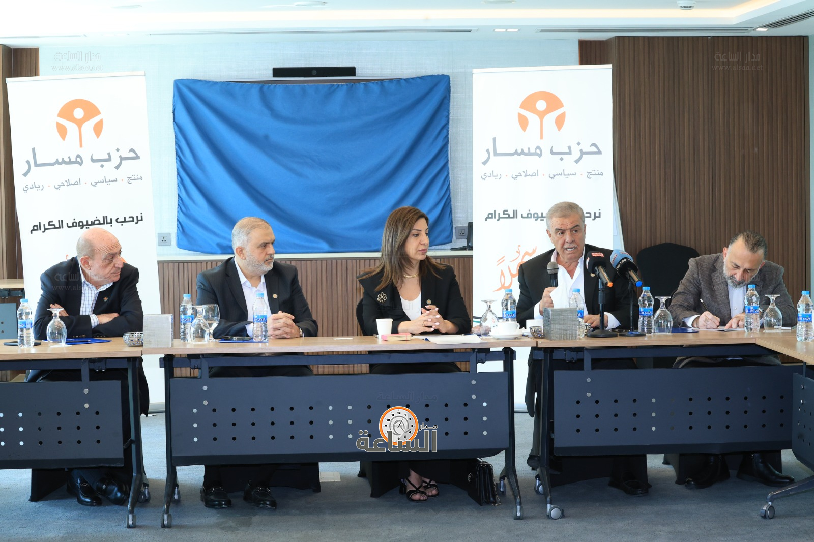 Madar Al-Saa Images 0.4450547845781979