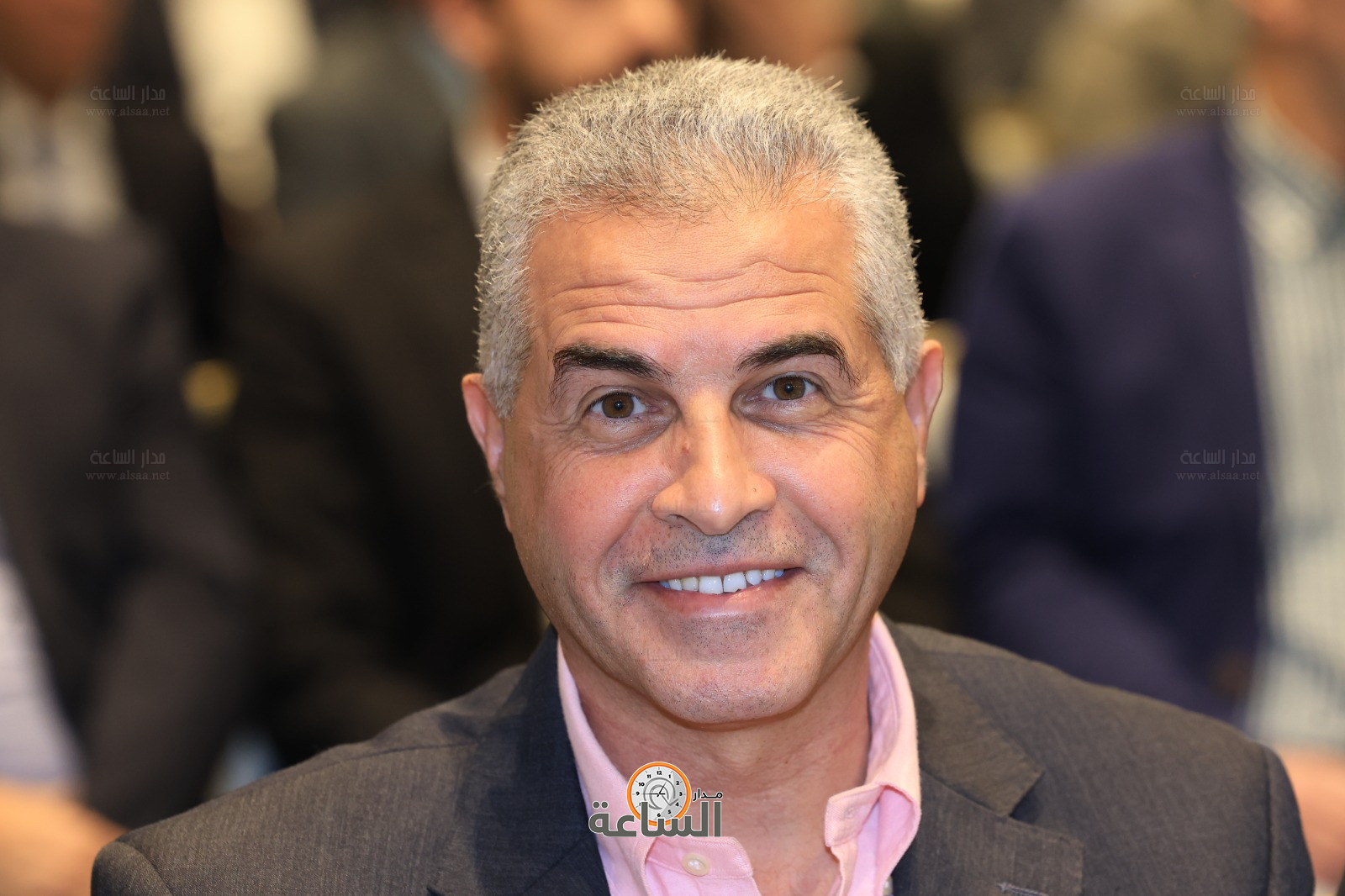 Madar Al-Saa Images 0.7905917614568857