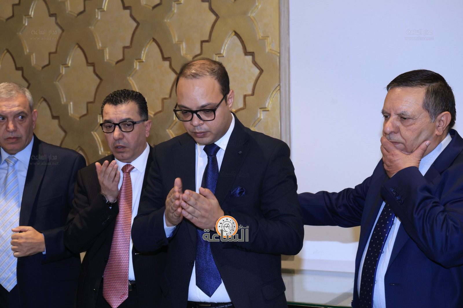 Madar Al-Saa Images 0.9057510664638315