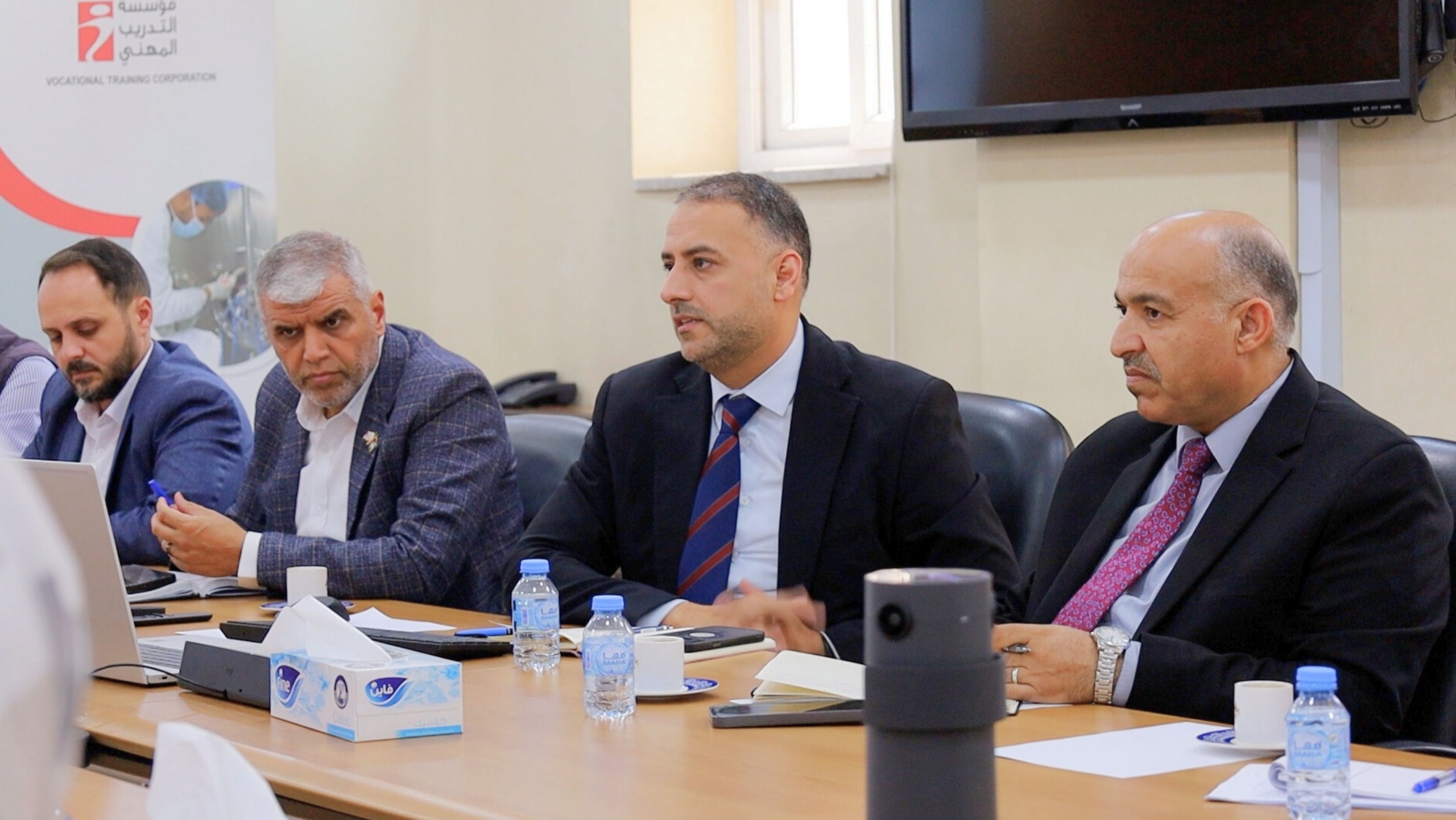 Madar Al-Saa Images 0.13889410353754605