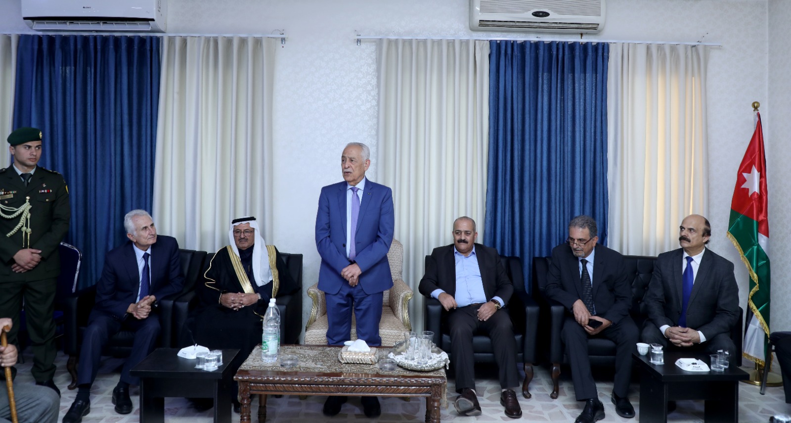 Madar Al-Saa Images 0.1434116739864676