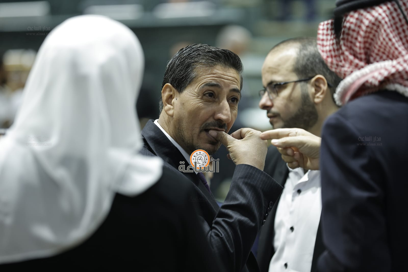 Madar Al-Saa Images 0.5854451768661808